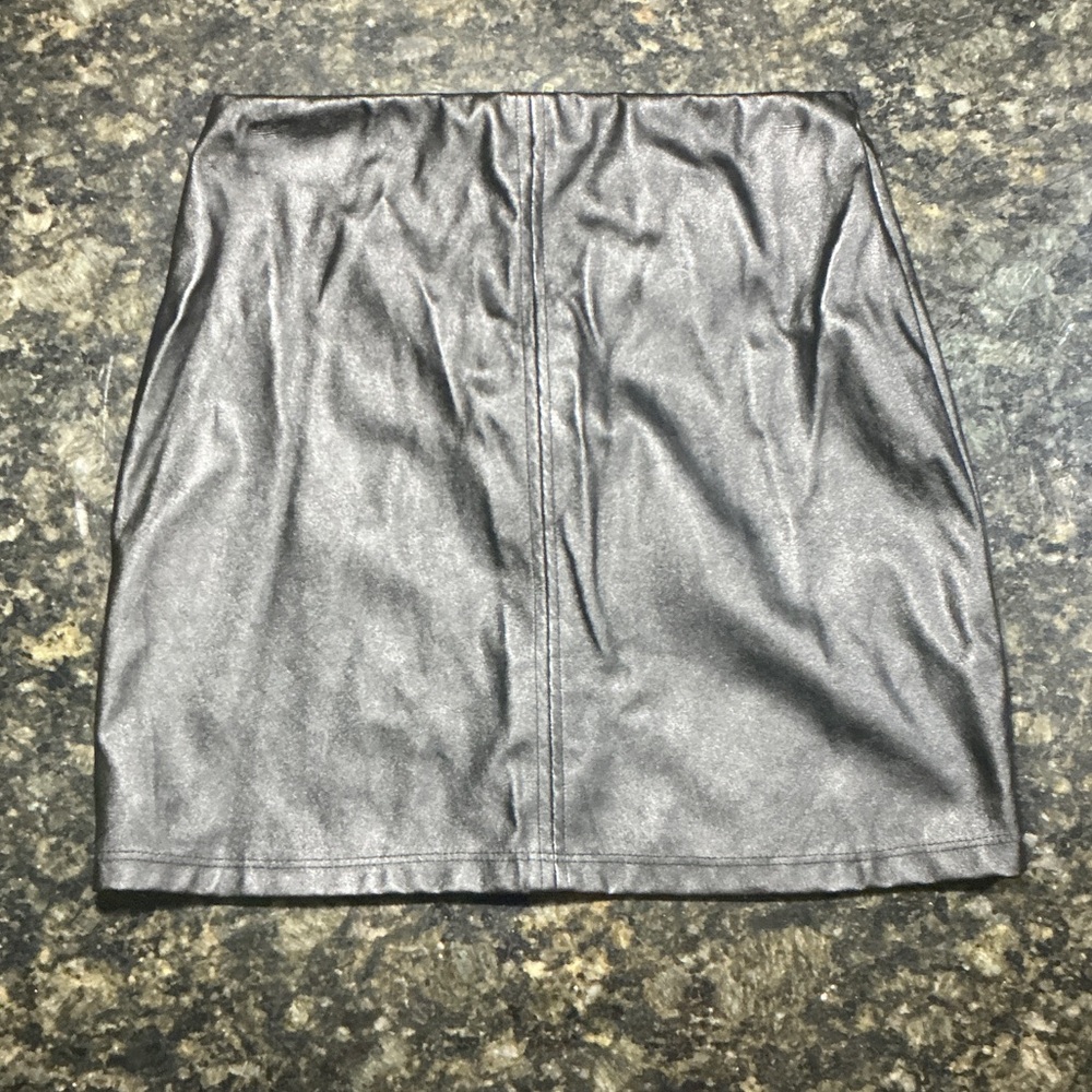 Windsor Shimmering Silver Mini Skirt
